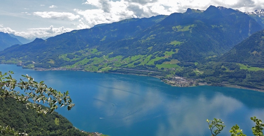 معلومات عن بحيرة والنسي سويسرا