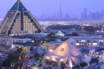 فنادق دبي مع جاكوزي خاص في الغرف