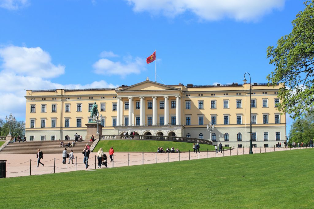 اماكن سياحية في اوسلو - The Royal Palace