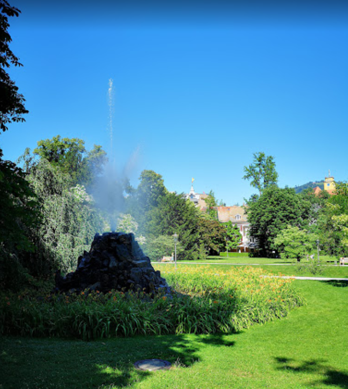 حديقة ليتشينتالر آلي التاريخية