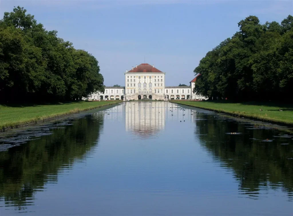 قصر نيمفنبورغ